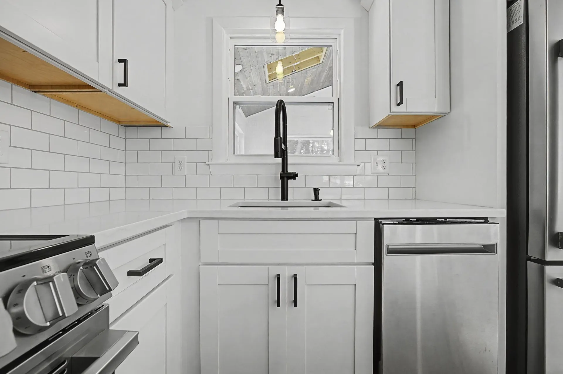 12 Davis Road Merrimack NH 03054