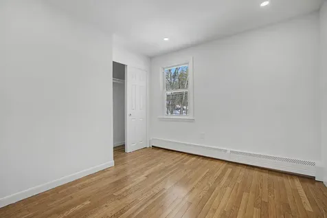 12 Davis Road Merrimack NH 03054