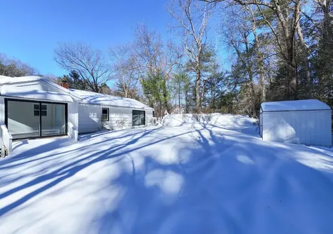 12 Davis Road Merrimack NH 03054