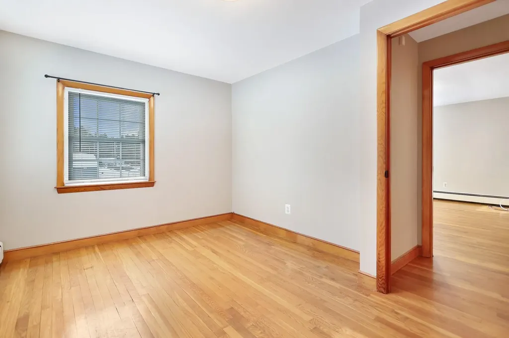 8 Cole Street Salem NH 03079