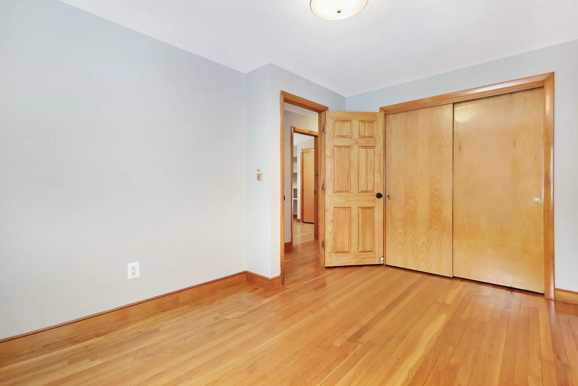 8 Cole Street Salem NH 03079