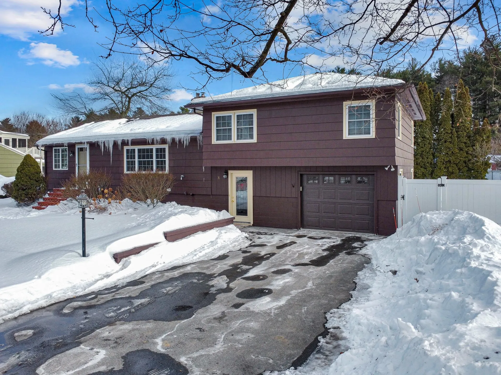 8 Cole Street Salem NH 03079