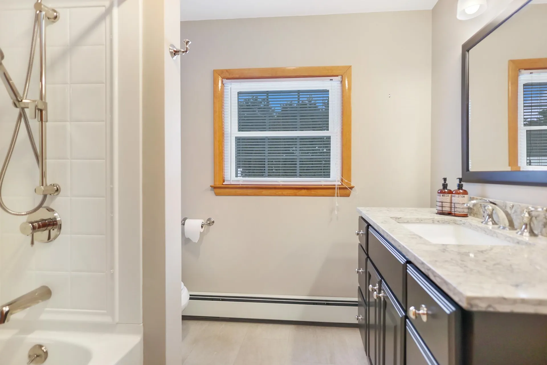 8 Cole Street Salem NH 03079