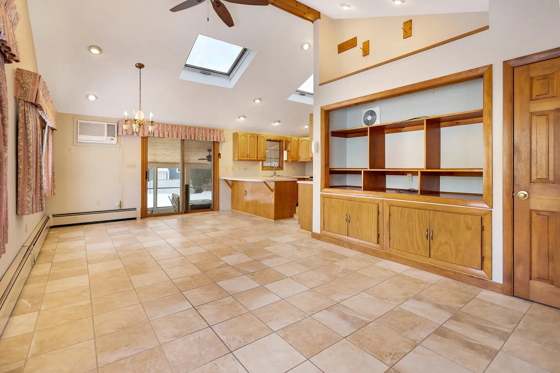 8 Cole Street Salem NH 03079