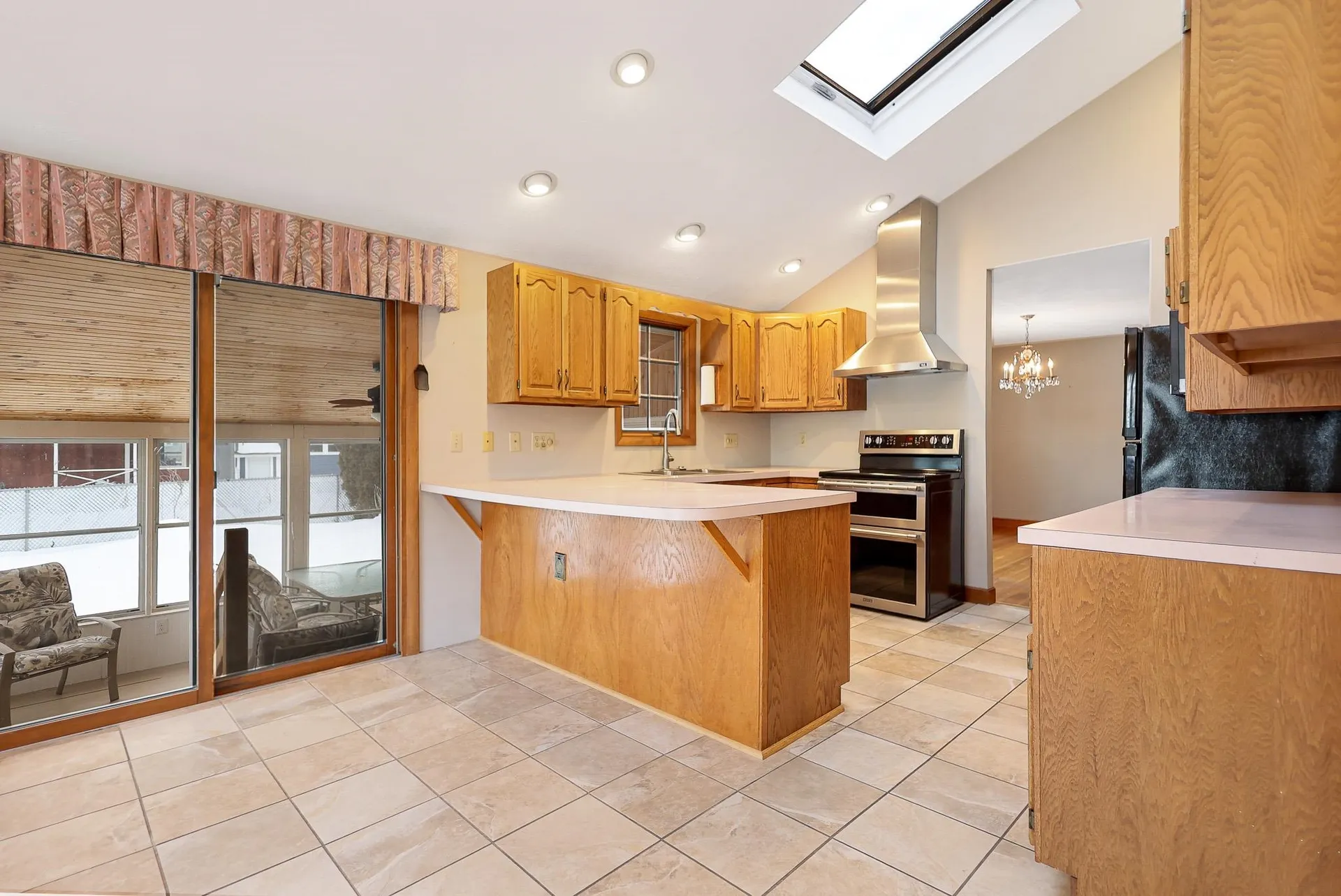 8 Cole Street Salem NH 03079