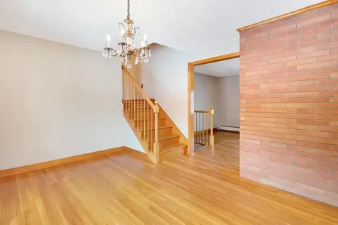 8 Cole Street Salem NH 03079