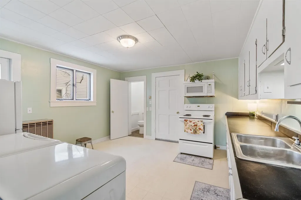 16-18 South Elm Street St. Albans City VT 05478