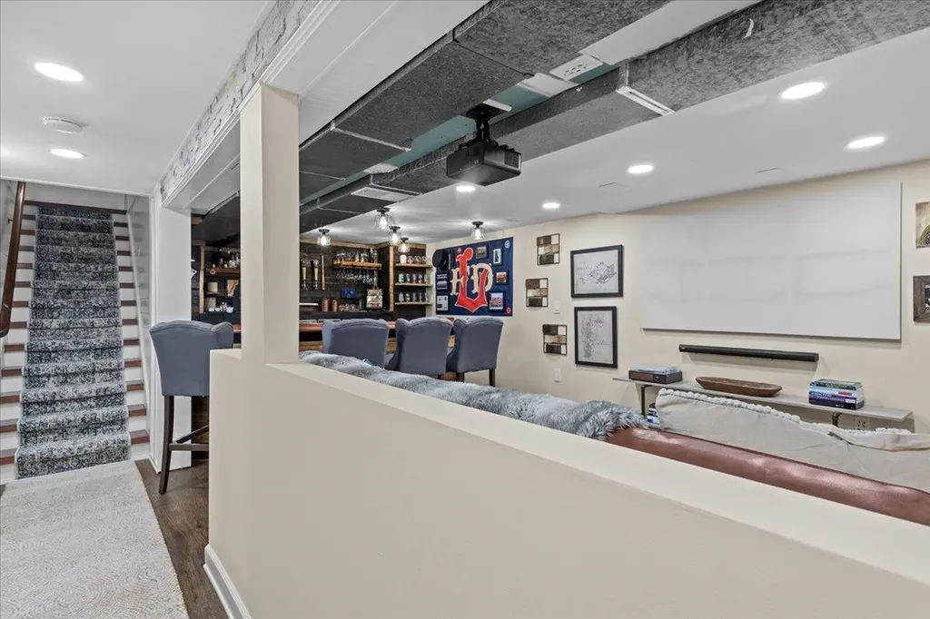 23 Duval Street South Burlington VT 05403