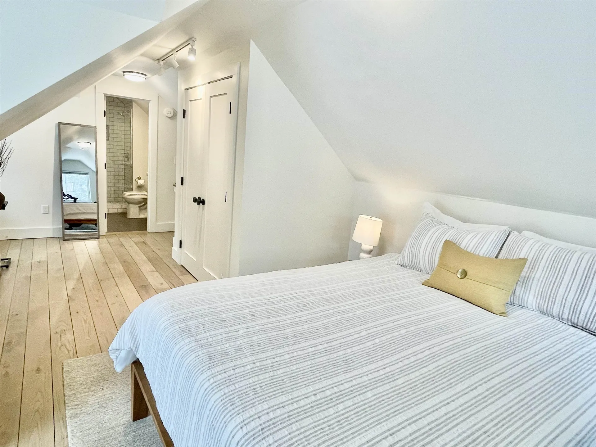 1457 Mountain Road Stowe VT 05672