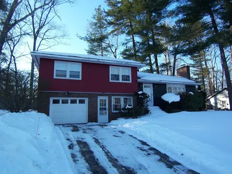 18 Century Road Nashua NH 03064