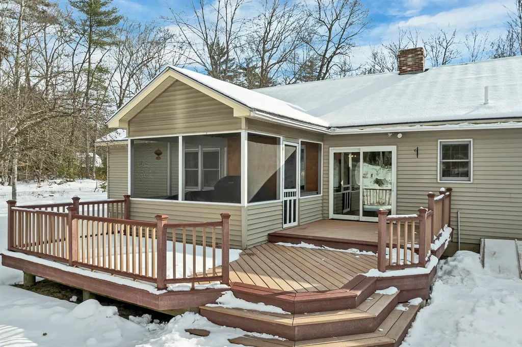 92 Milton Road Farmington NH 03835