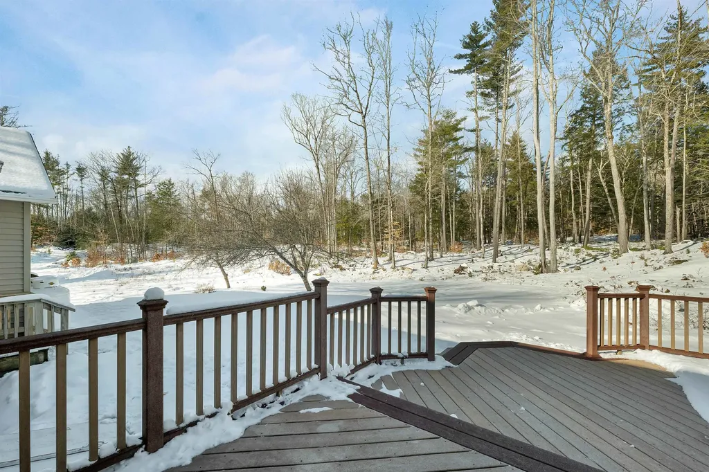 92 Milton Road Farmington NH 03835