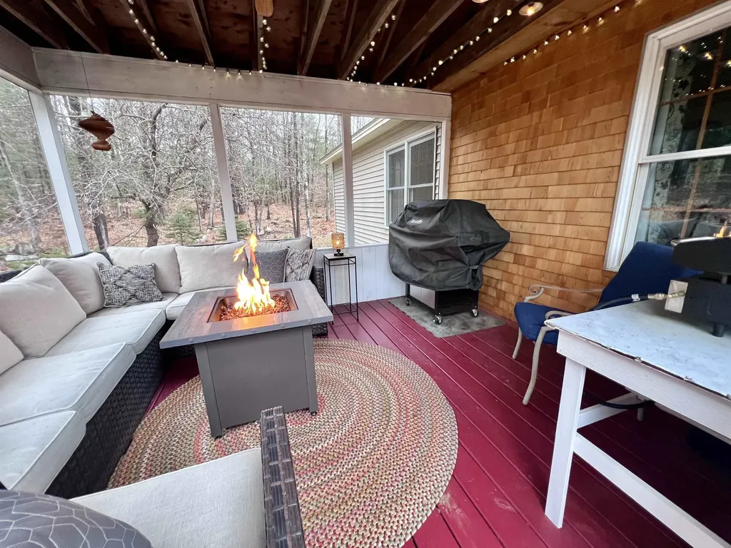 92 Milton Road Farmington NH 03835