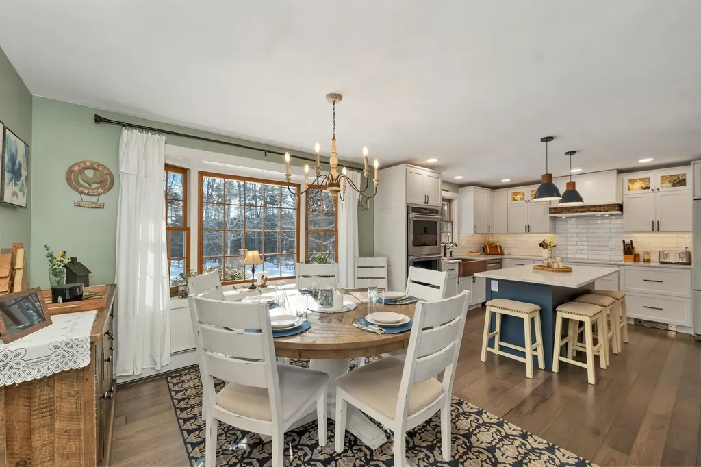 92 Milton Road Farmington NH 03835