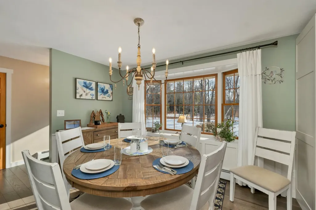 92 Milton Road Farmington NH 03835