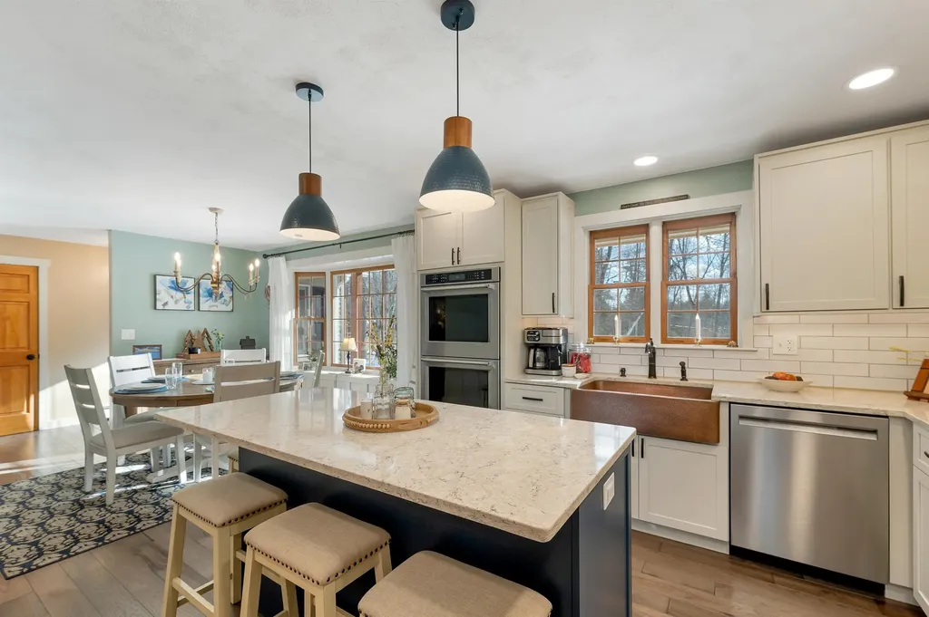 92 Milton Road Farmington NH 03835