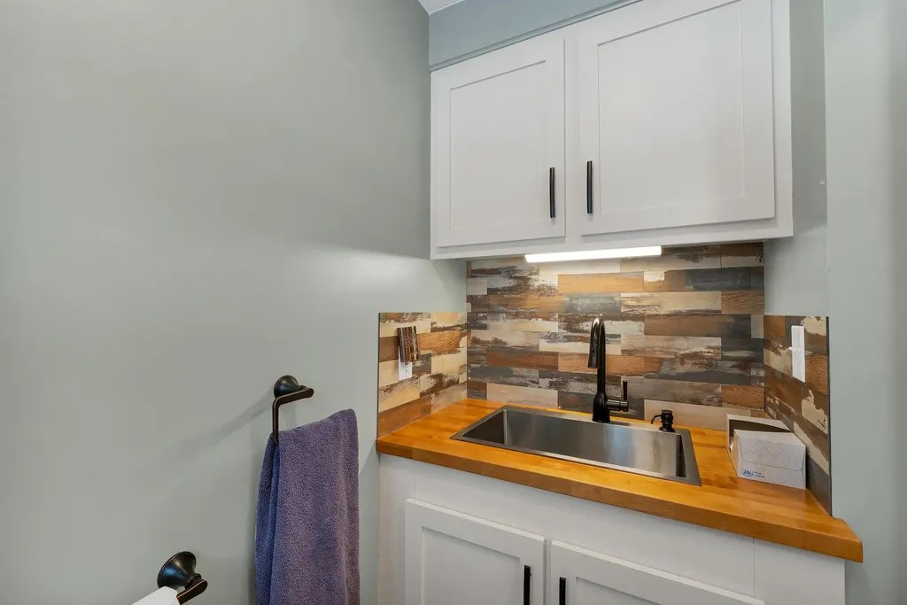 92 Milton Road Farmington NH 03835