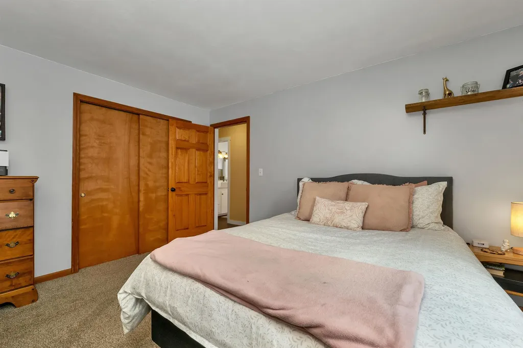 92 Milton Road Farmington NH 03835