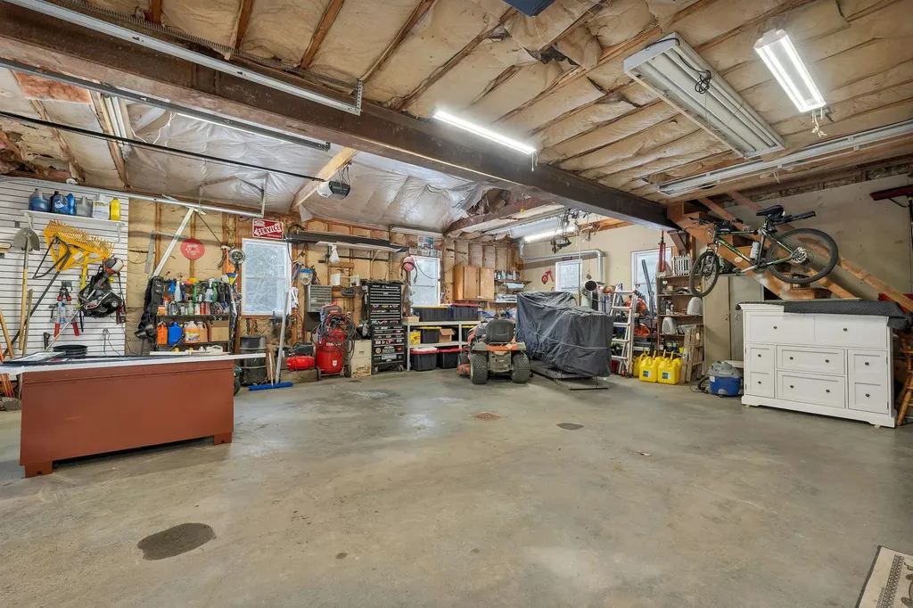 92 Milton Road Farmington NH 03835