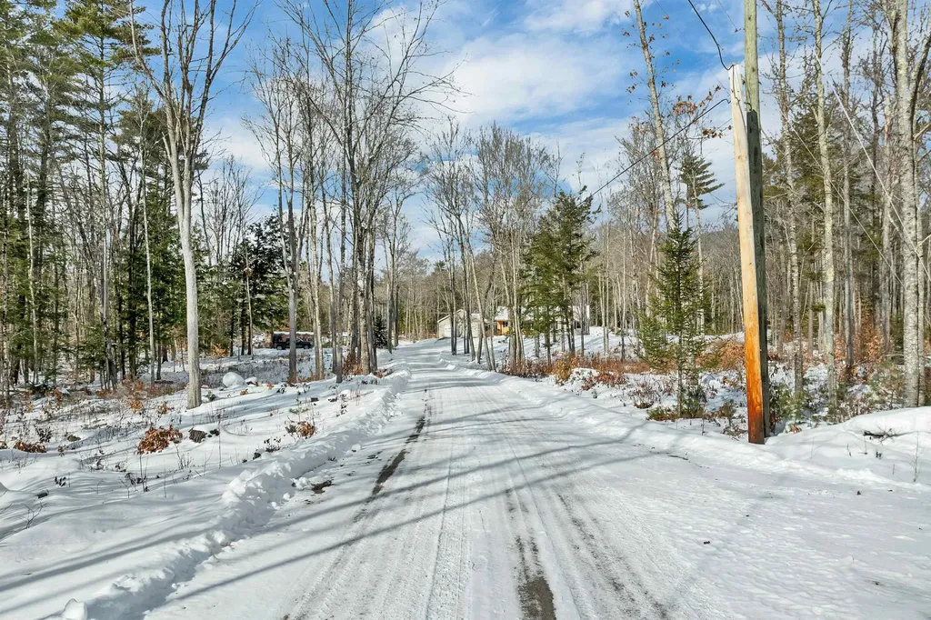 92 Milton Road Farmington NH 03835