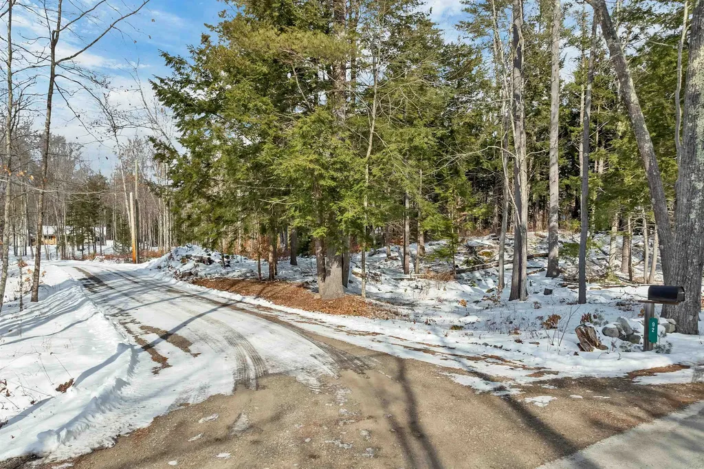 92 Milton Road Farmington NH 03835