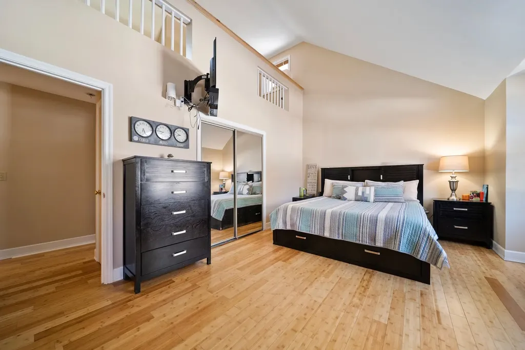 8 Standish Way Amherst NH 03031