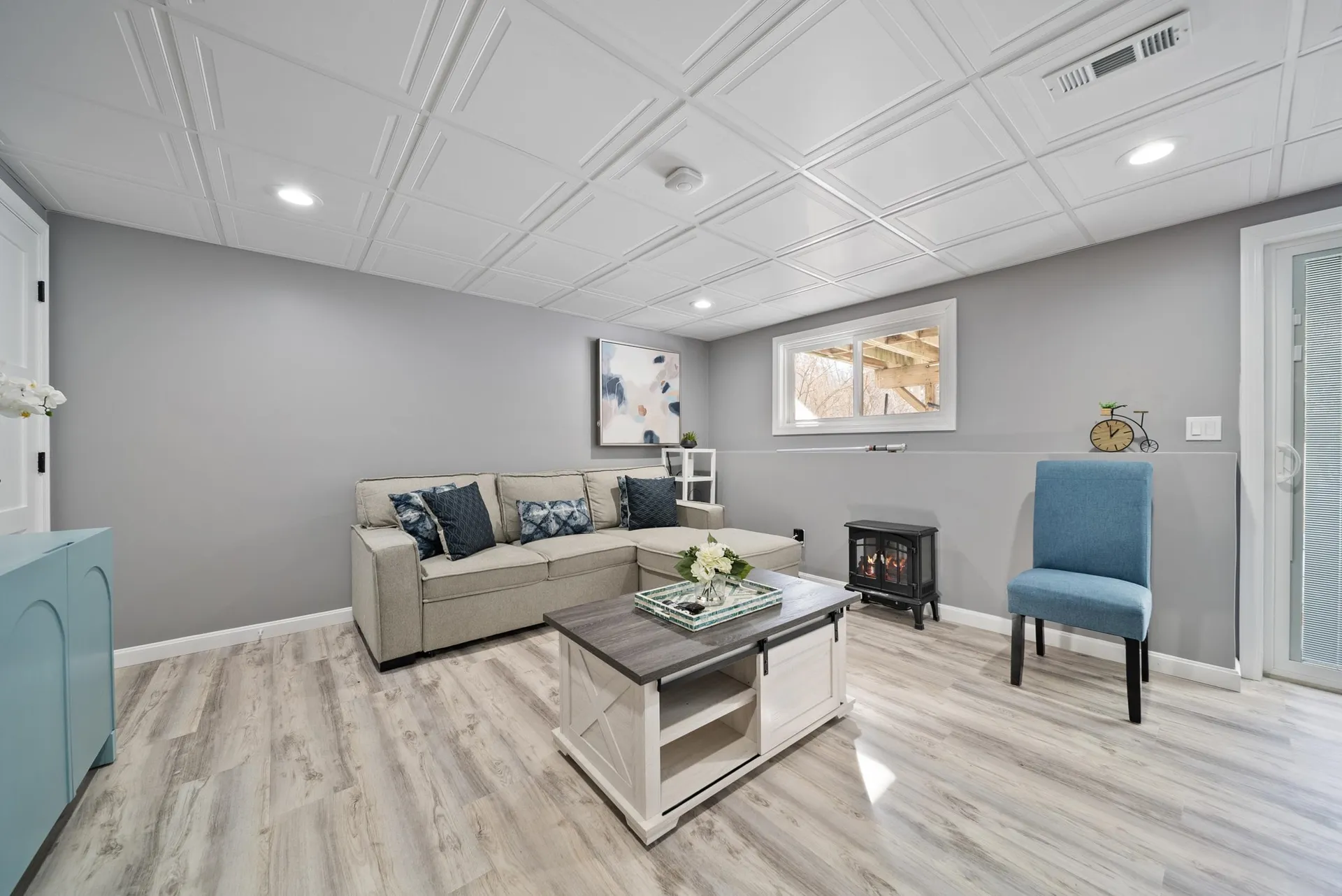 8 Standish Way Amherst NH 03031