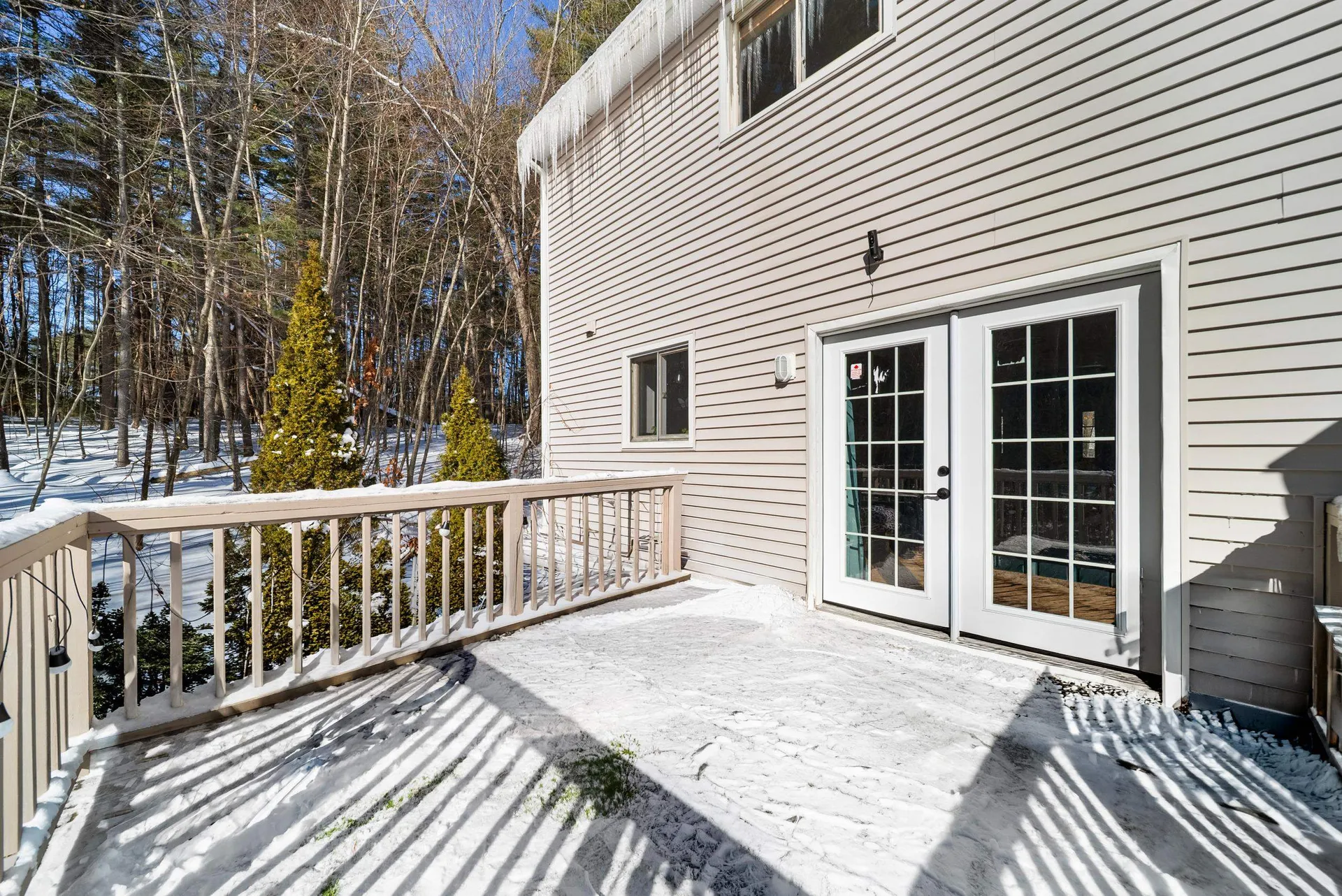 8 Standish Way Amherst NH 03031