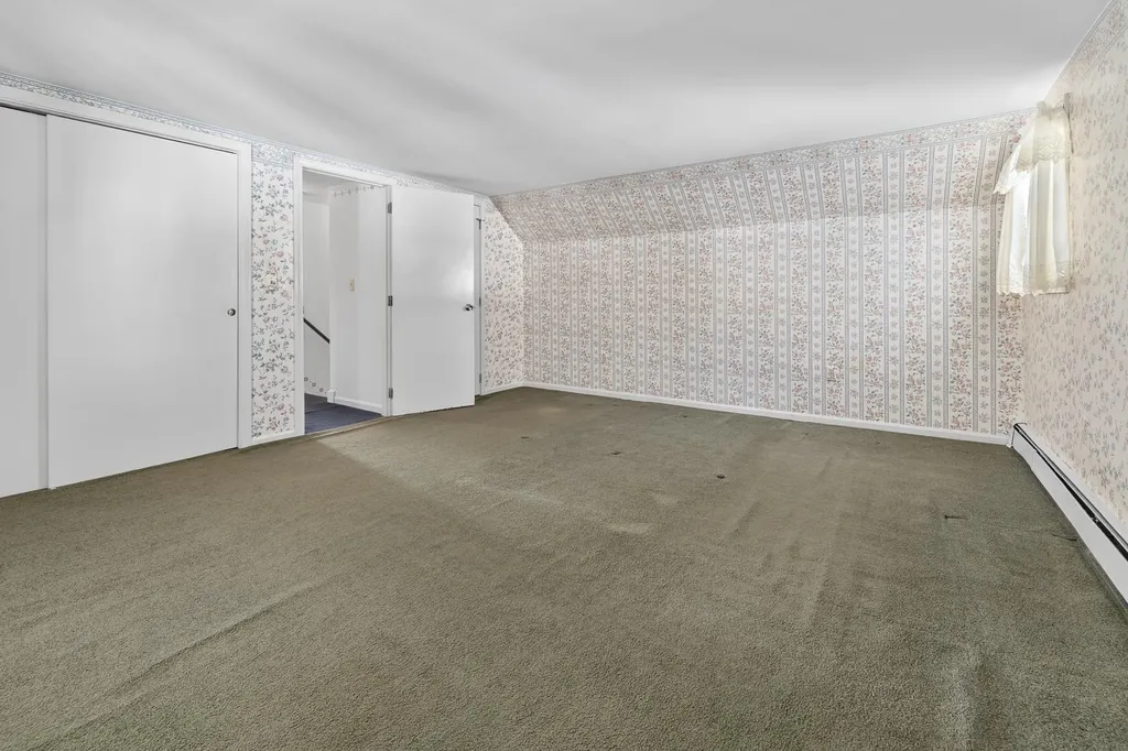 63 Morning Glory Lane Hartford VT 05088