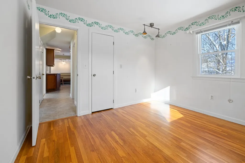 63 Morning Glory Lane Hartford VT 05088