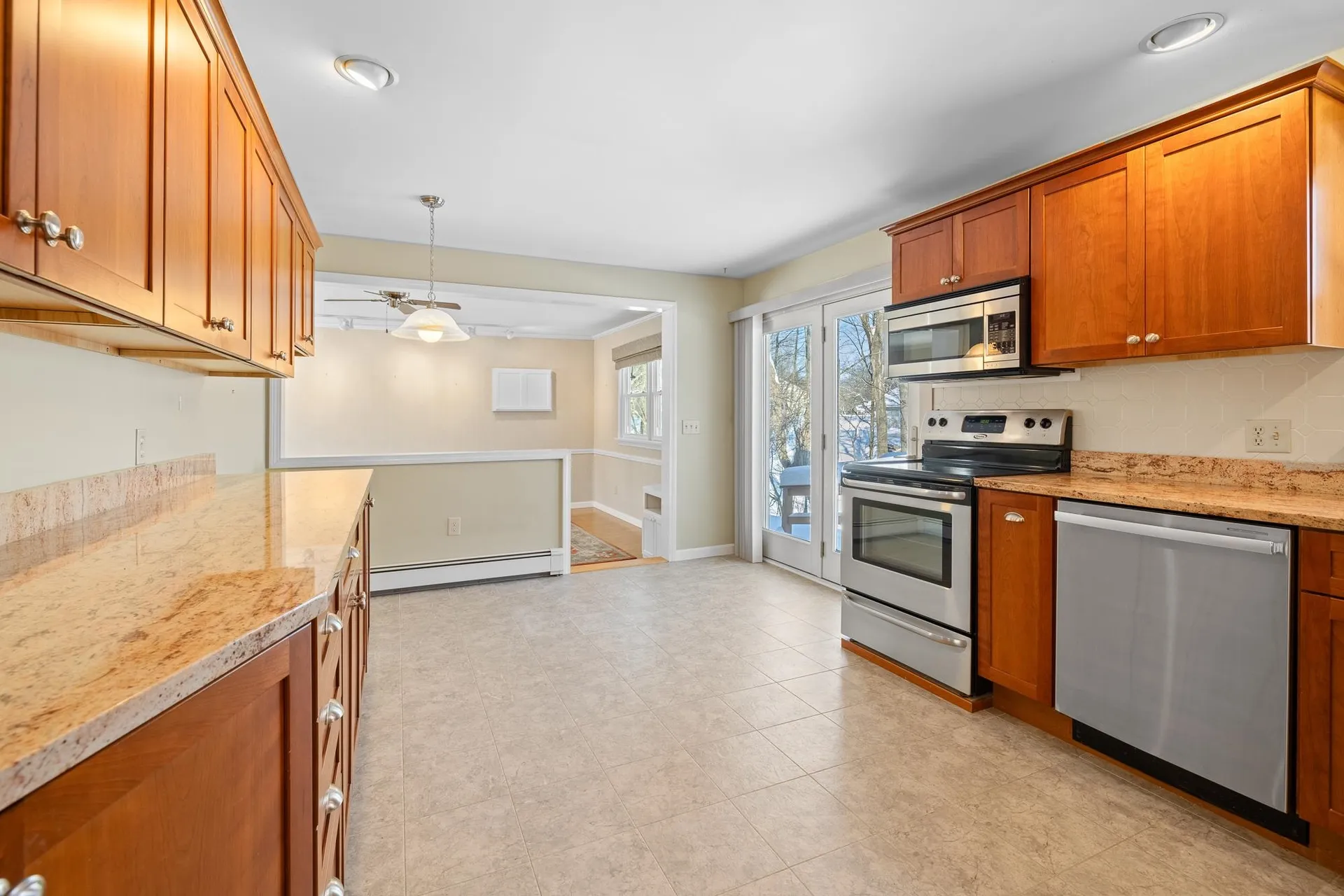 63 Morning Glory Lane Hartford VT 05088