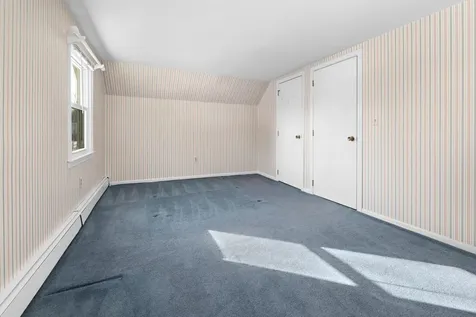 63 Morning Glory Lane Hartford VT 05088