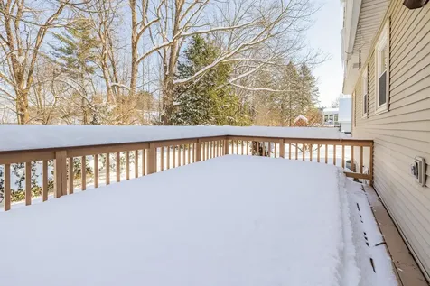 63 Morning Glory Lane Hartford VT 05088