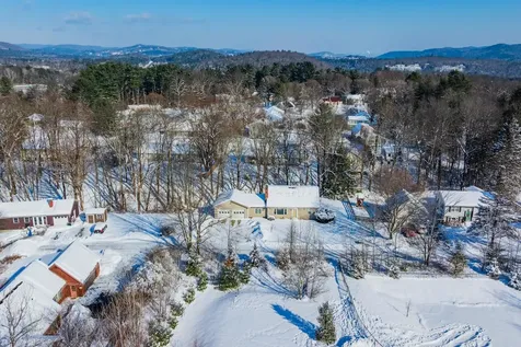 63 Morning Glory Lane Hartford VT 05088