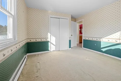 63 Morning Glory Lane Hartford VT 05088