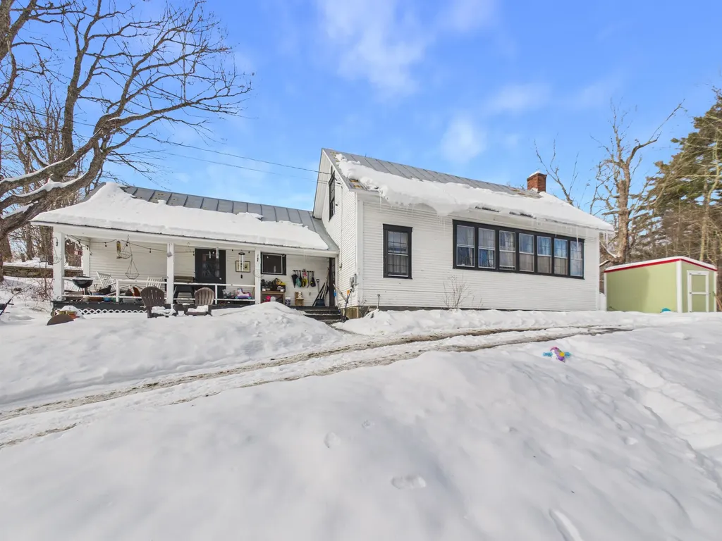 121 Howe Hill Road Pomfret VT 05053