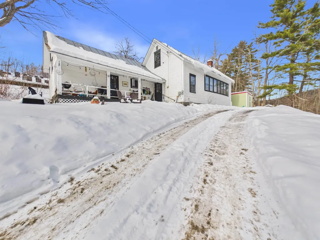 121 Howe Hill Road Pomfret VT 05053