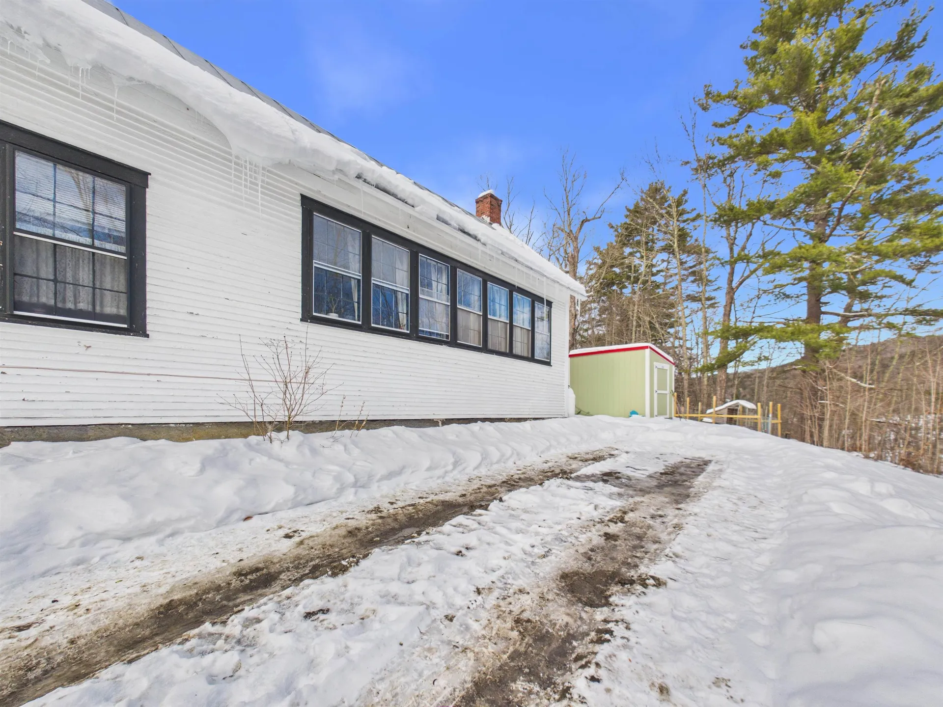 121 Howe Hill Road Pomfret VT 05053