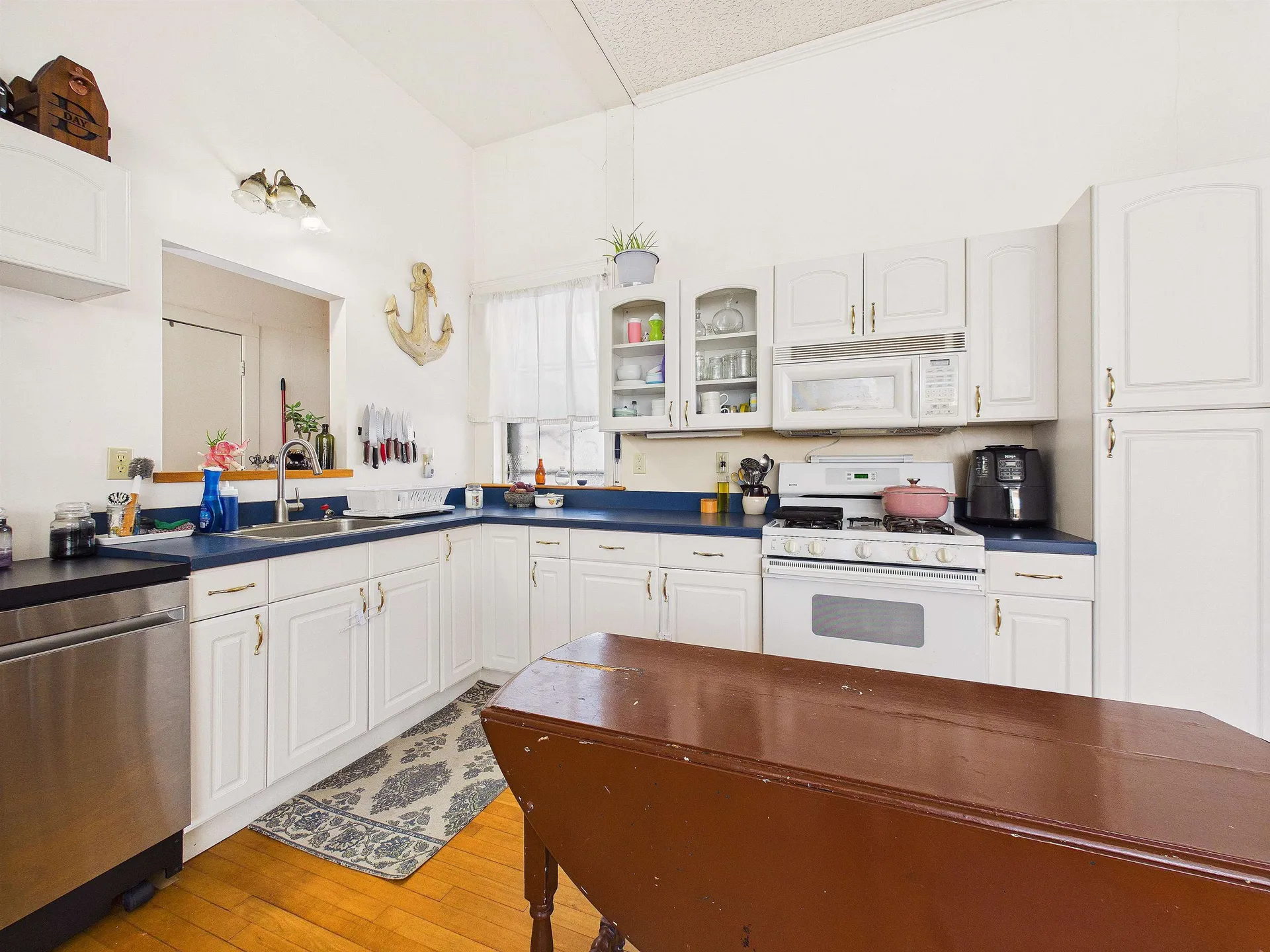 121 Howe Hill Road Pomfret VT 05053