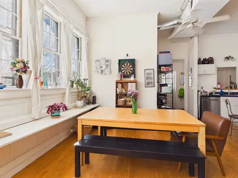 121 Howe Hill Road Pomfret VT 05053