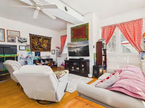 121 Howe Hill Road Pomfret VT 05053