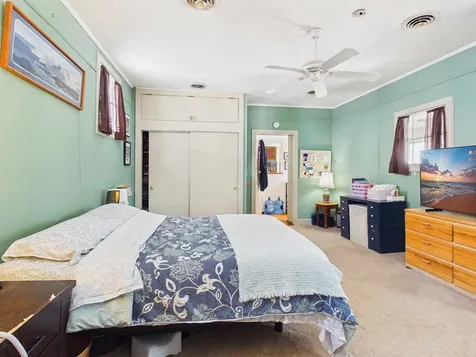 121 Howe Hill Road Pomfret VT 05053