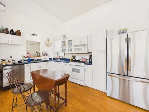 121 Howe Hill Road Pomfret VT 05053