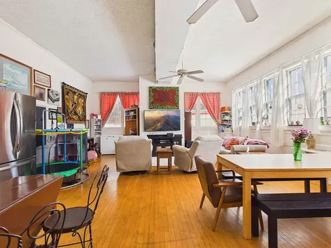 121 Howe Hill Road Pomfret VT 05053