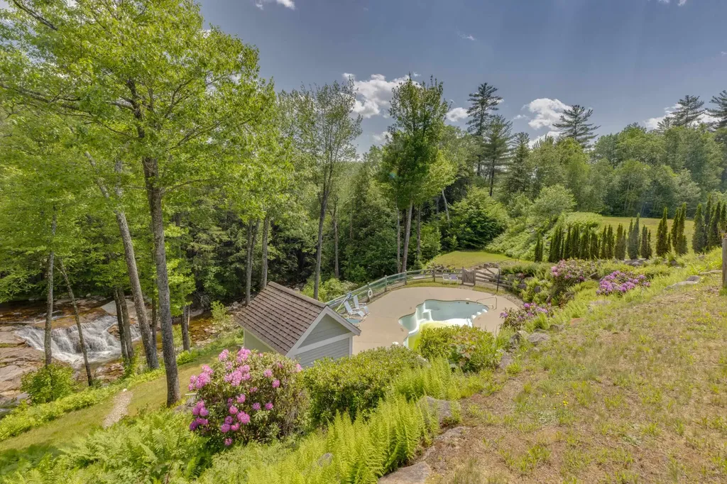 23 Falls Road Thornton NH 03285