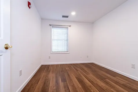 65 Fordway Extension Derry NH 03038