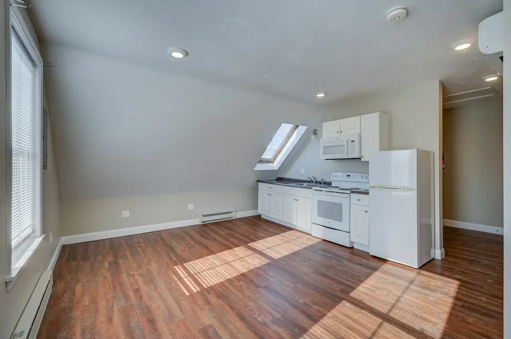 76 Main Street Conway NH 03818