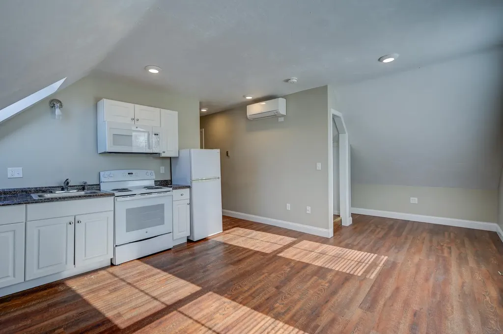 76 Main Street Conway NH 03818