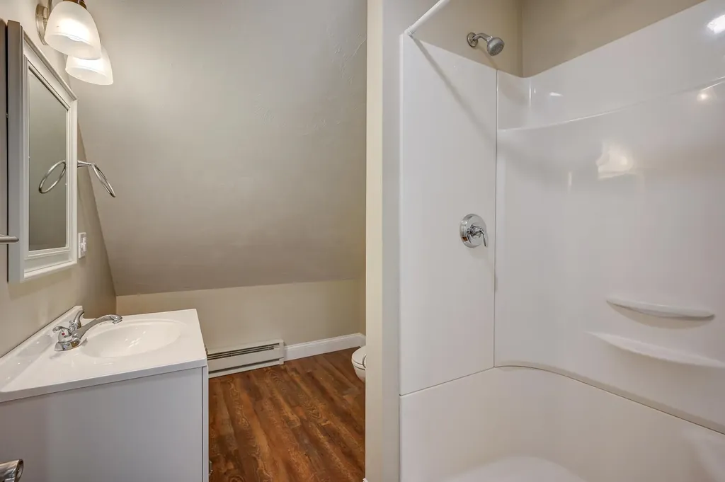 76 Main Street Conway NH 03818