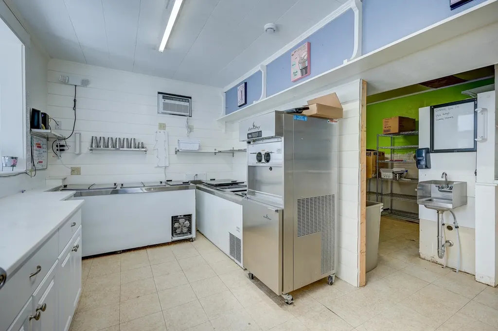 76 Main Street Conway NH 03818